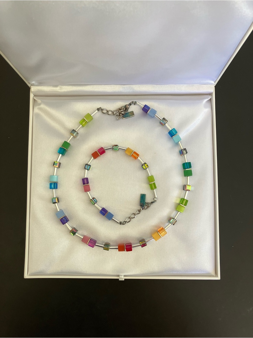 Coeur de Lion Geocube Necklace and Bracelet Set